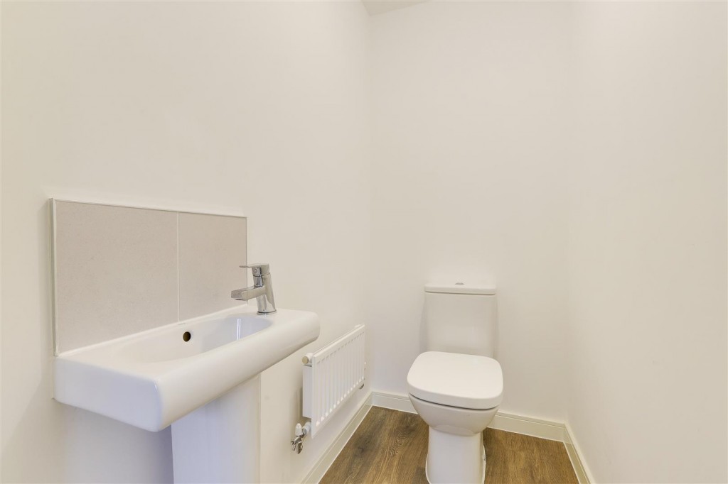 Fowler Close, Swadlincote, Derbyshire, DE11 7FX