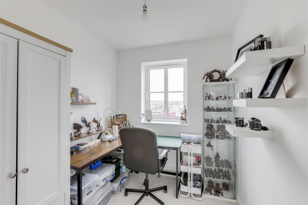 Fowler Close, Swadlincote, Derbyshire, DE11 7FX