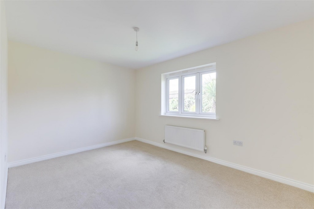Axmouth Drive, Mapperley, Nottinghamshire, NG3 5SX