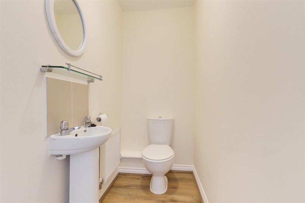 Axmouth Drive, Mapperley, Nottinghamshire, NG3 5SX
