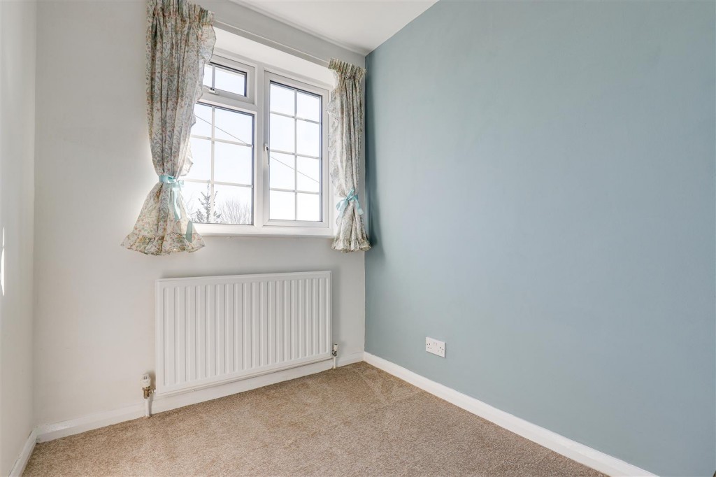 Plumtree Gardens, Calverton, Nottinghamshire, NG14 6GE