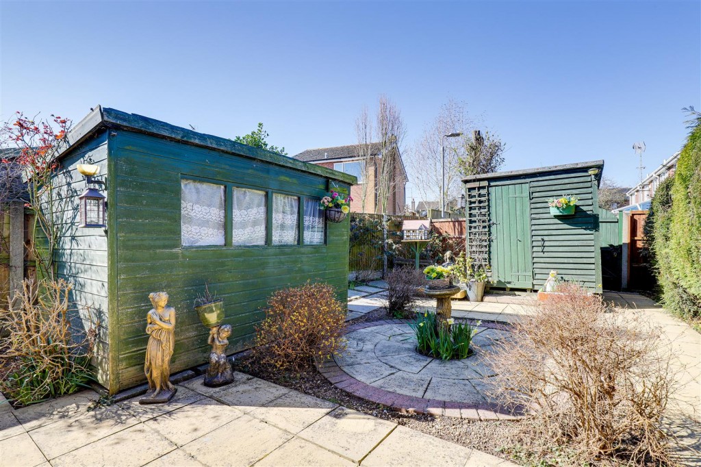 Plumtree Gardens, Calverton, Nottinghamshire, NG14 6GE