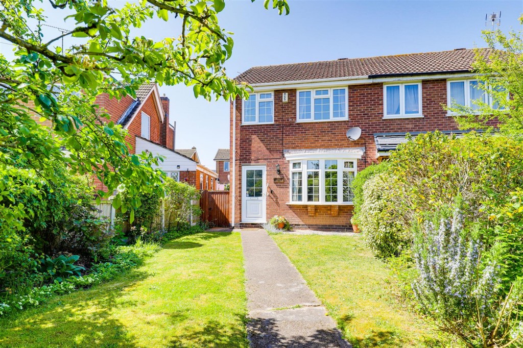 Plumtree Gardens, Calverton, Nottinghamshire, NG14 6GE