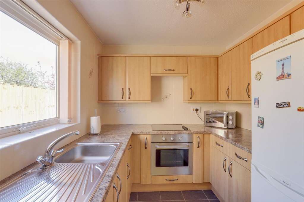 Albany Close, Hucknall, Nottinghamshire, NG15 6QZ