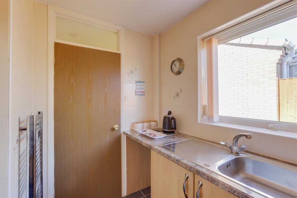 Albany Close, Hucknall, Nottinghamshire, NG15 6QZ