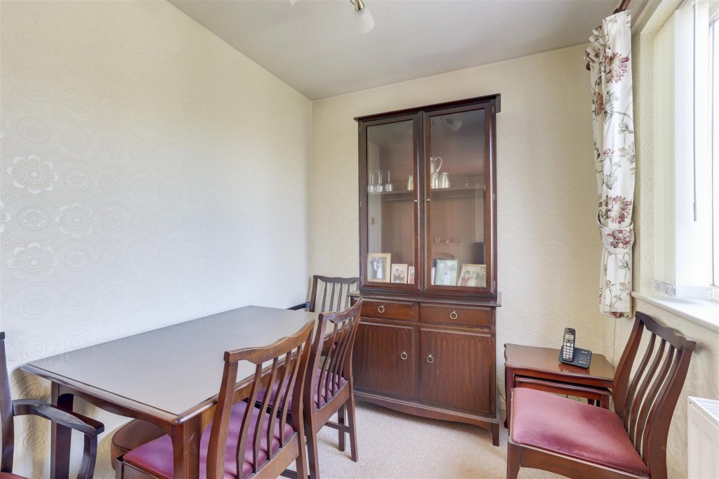Albany Close, Hucknall, Nottinghamshire, NG15 6QZ