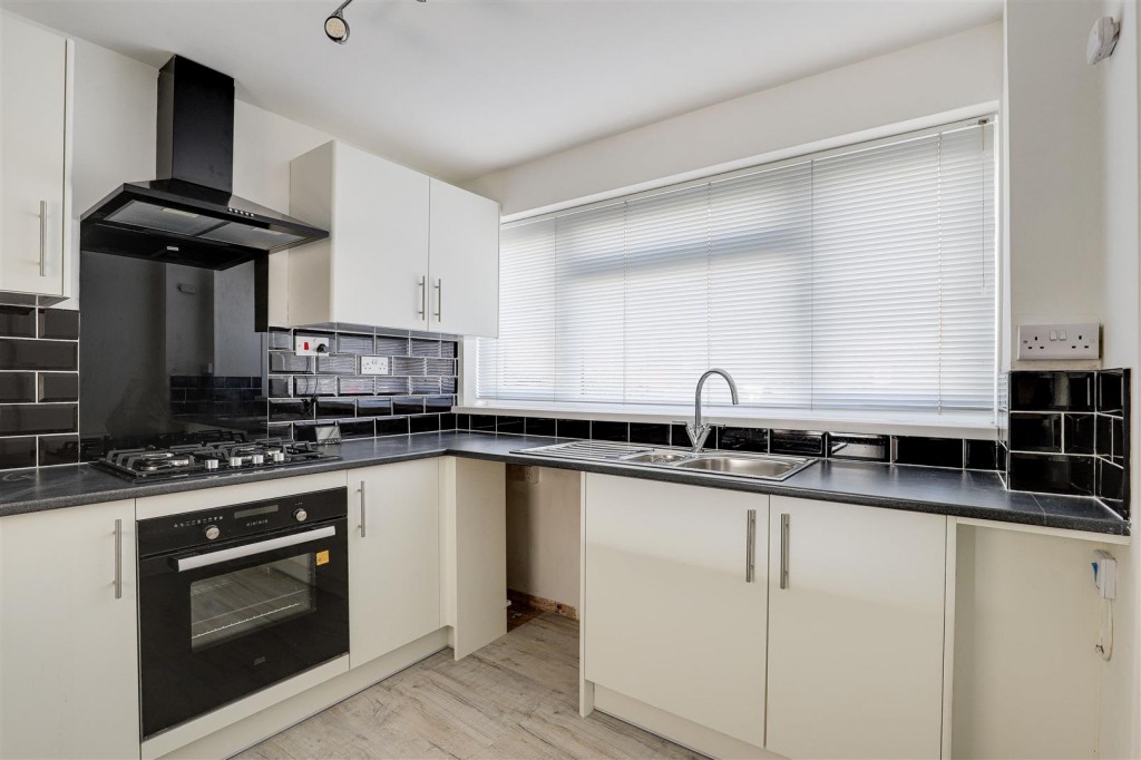 Valeside Gardens, Colwick, Nottinghamshire, NG4 2EP