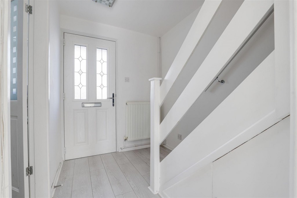 Valeside Gardens, Colwick, Nottinghamshire, NG4 2EP