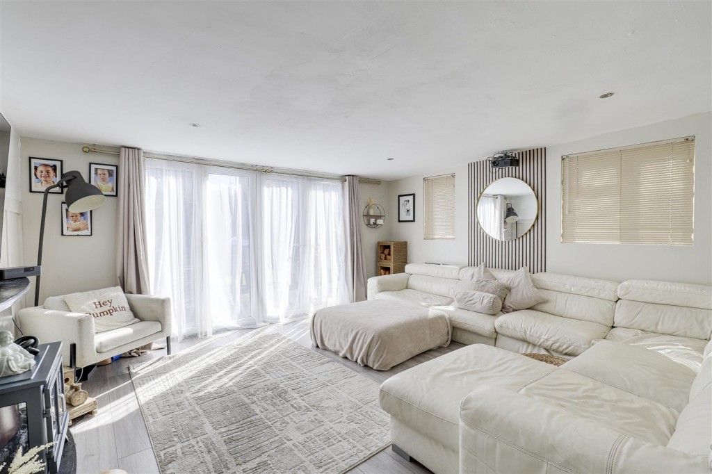 Alderton Road, Sherwood, Nottinghamshire, NG5 6DX