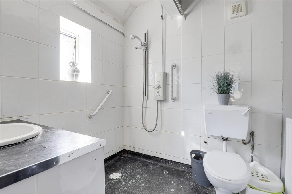 Alderton Road, Sherwood, Nottinghamshire, NG5 6DX