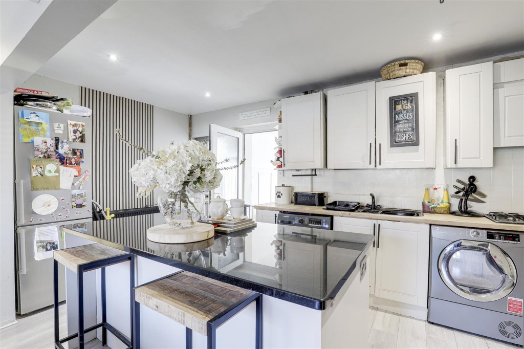 Alderton Road, Sherwood, Nottinghamshire, NG5 6DX