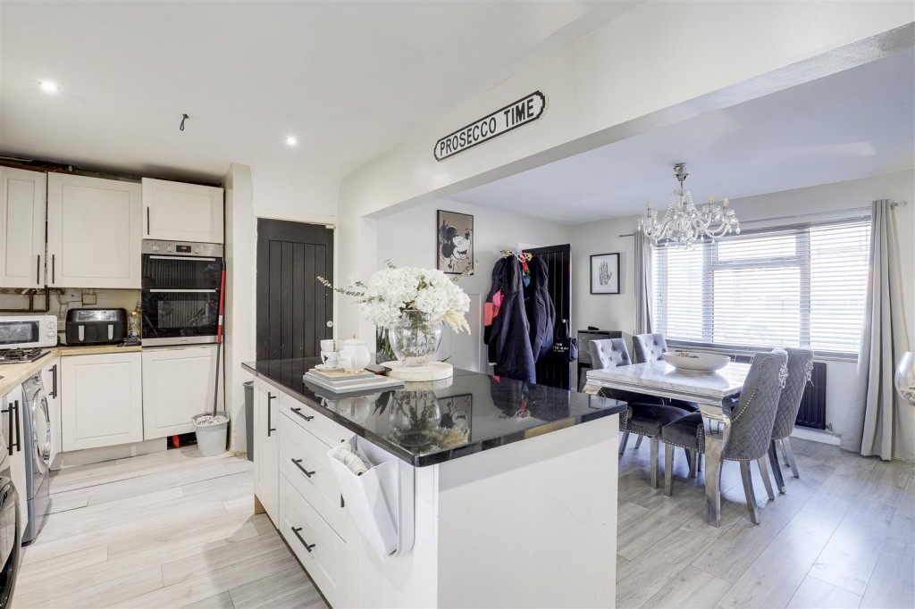 Alderton Road, Sherwood, Nottinghamshire, NG5 6DX