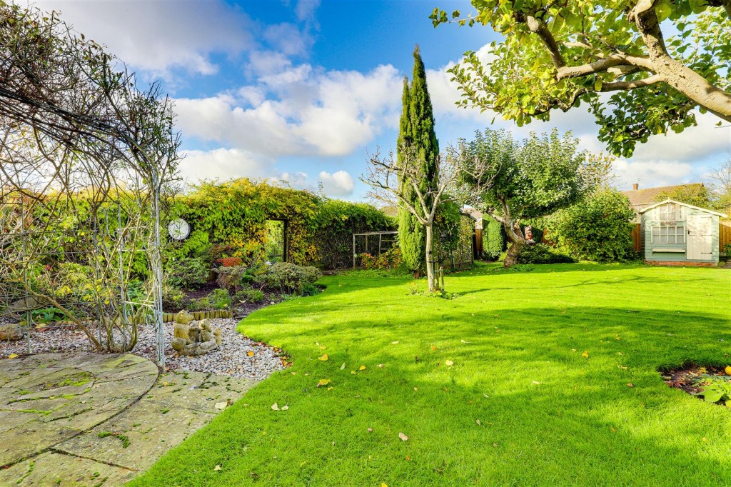 Grove Avenue, Beeston, Nottinghamshire, NG9 4DX