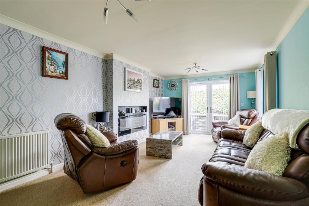 Marshall Close, Calverton, Nottinghamshire, NG14 6RE