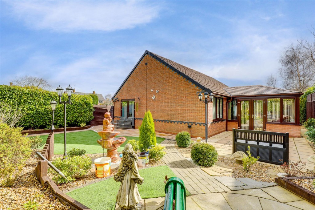 Marshall Close, Calverton, Nottinghamshire, NG14 6RE