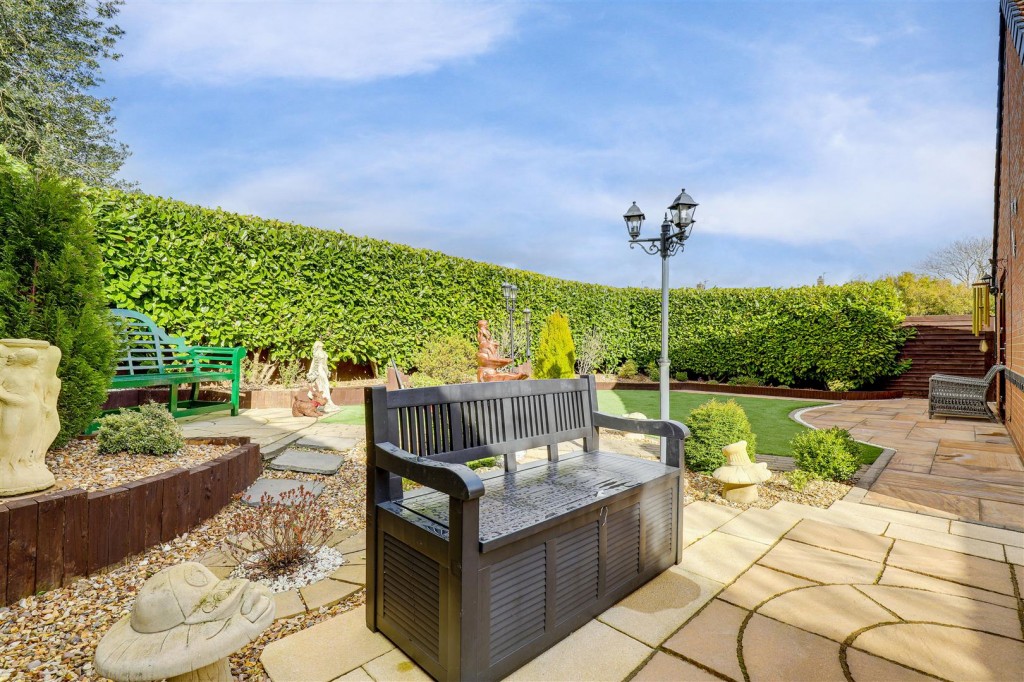 Marshall Close, Calverton, Nottinghamshire, NG14 6RE