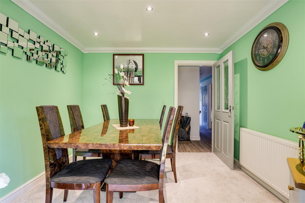 Marshall Close, Calverton, Nottinghamshire, NG14 6RE