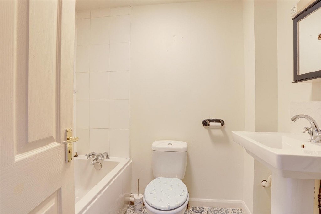 Hotspur Drive, Colwick, Nottinghamshire, NG4 2BS