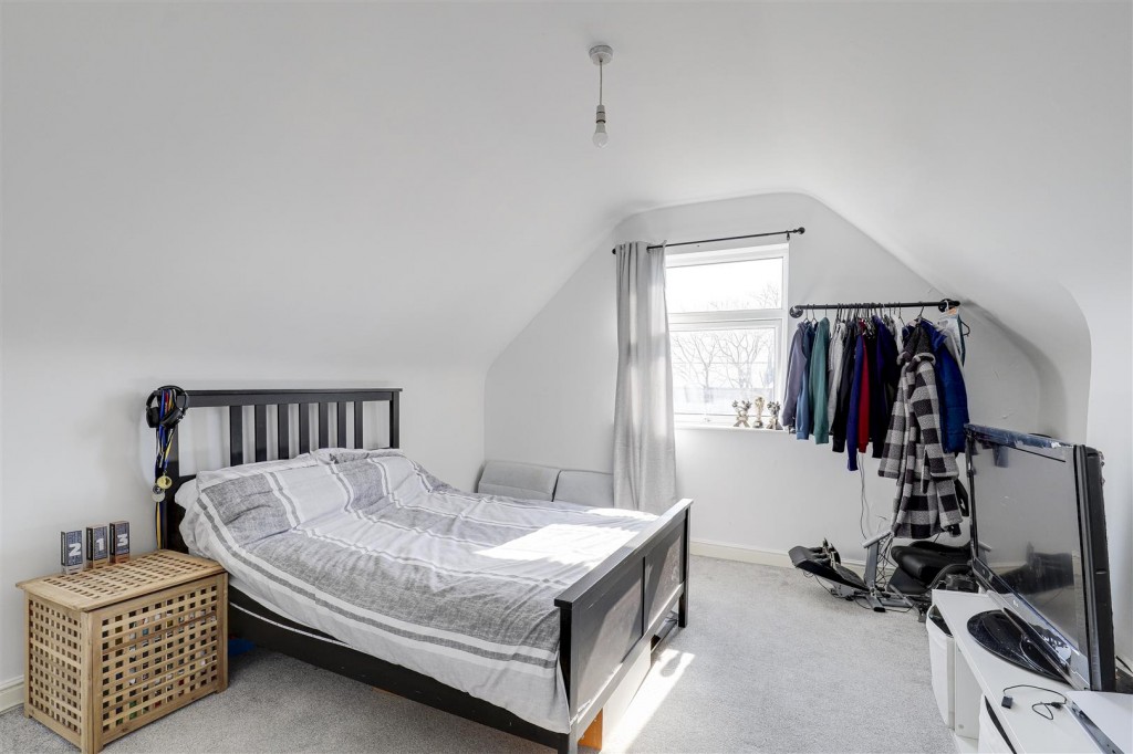 Vale Road, Colwick, Nottinghamshire, NG4 2GN