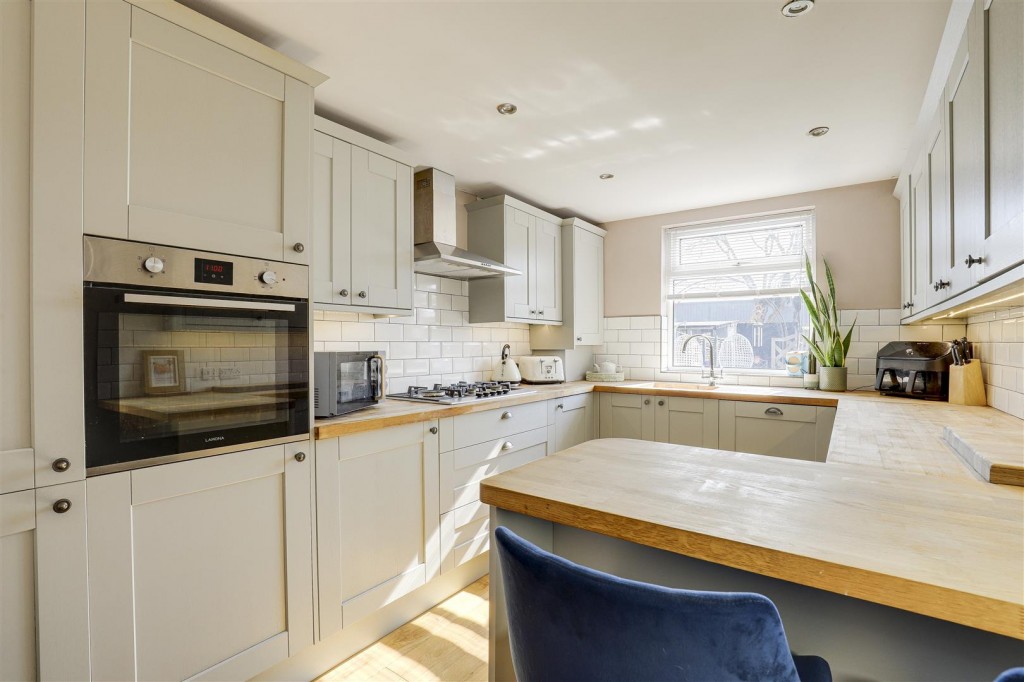 Vale Road, Colwick, Nottinghamshire, NG4 2GN