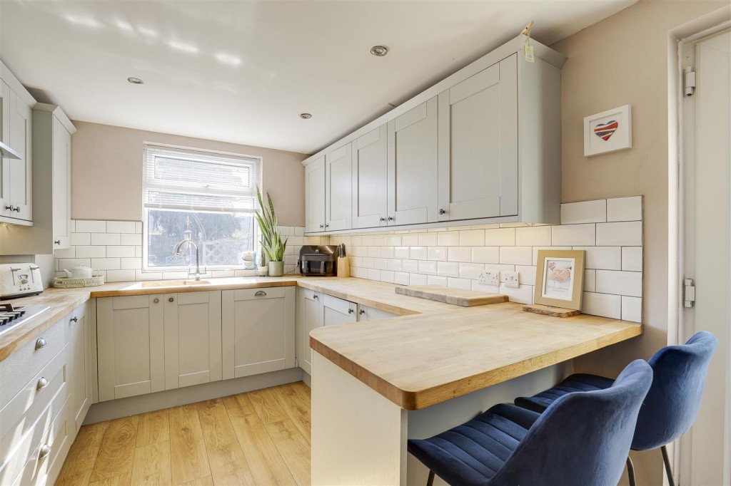 Vale Road, Colwick, Nottinghamshire, NG4 2GN