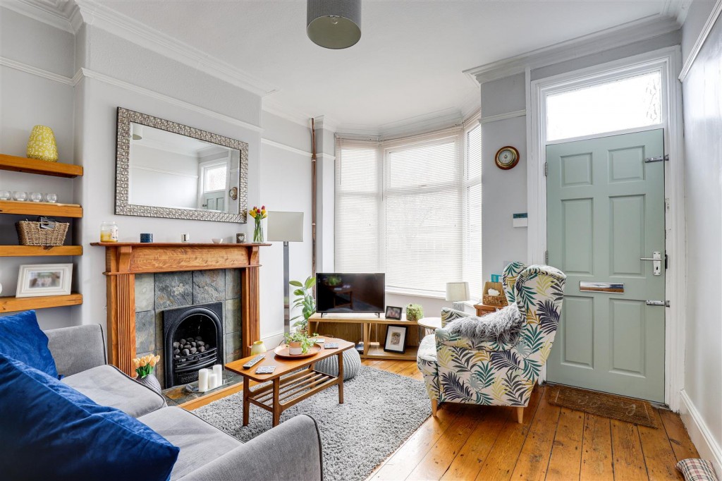 Wallis Street, Old Basford, Nottingham, NG6 0EP