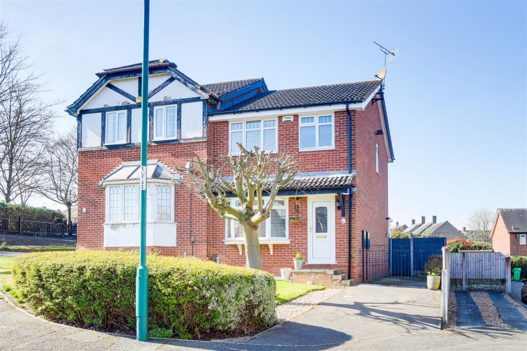 Longfellows Close, Bestwood Park, Nottinghamshire, NG5 5UD