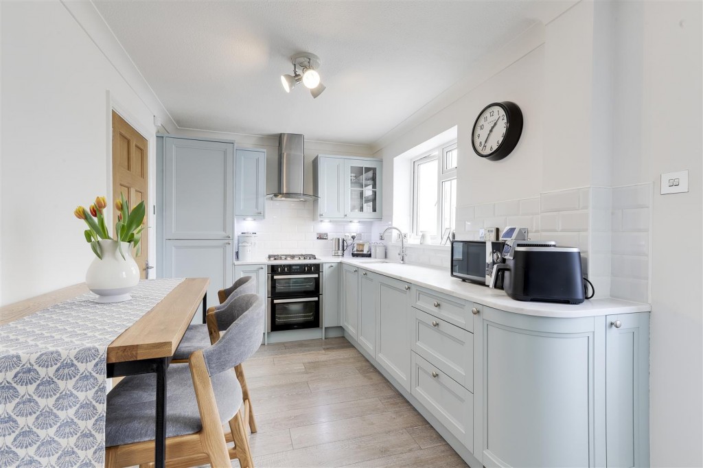 Longfellows Close, Bestwood Park, Nottinghamshire, NG5 5UD