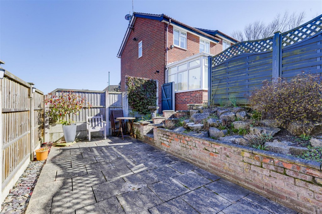Longfellows Close, Bestwood Park, Nottinghamshire, NG5 5UD