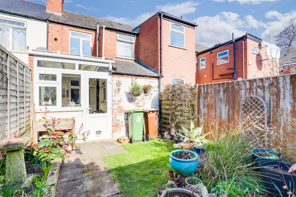 Isandula Road, Basford, Nottinghamshire, NG7 7ES