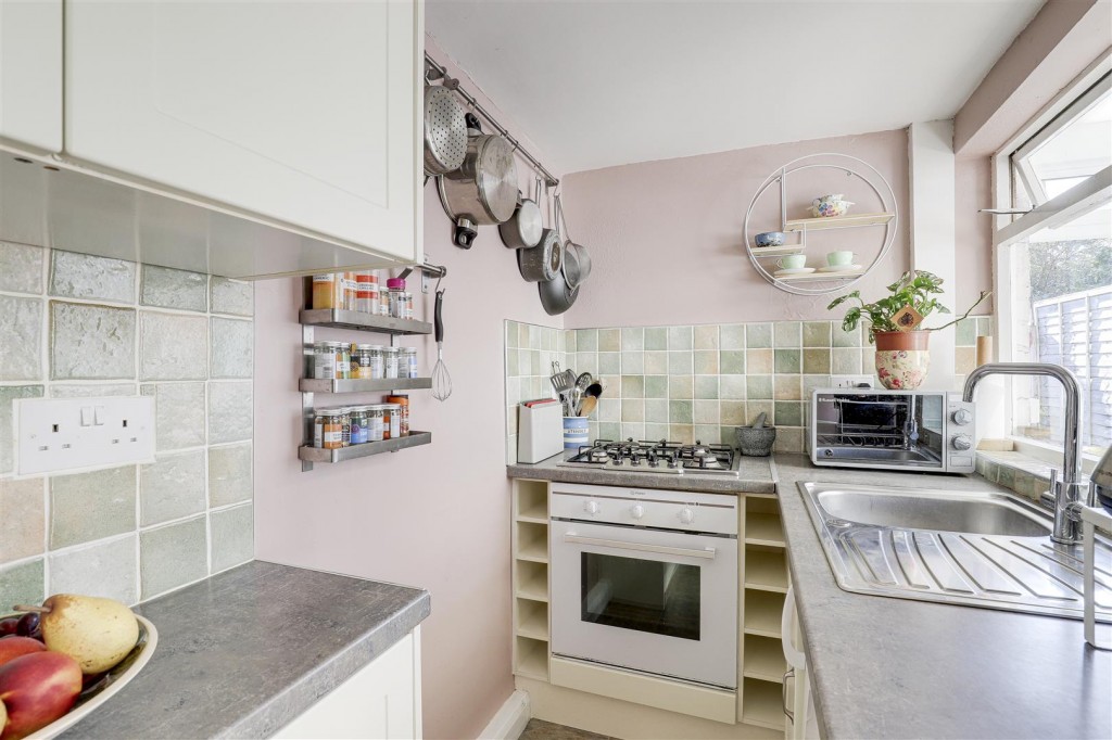 Isandula Road, Basford, Nottinghamshire, NG7 7ES