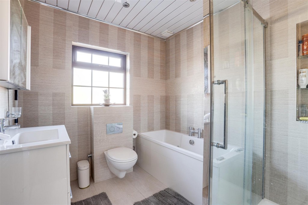 Haslemere Road, Bobbersmill, Nottinghamshire, NG8 5GJ