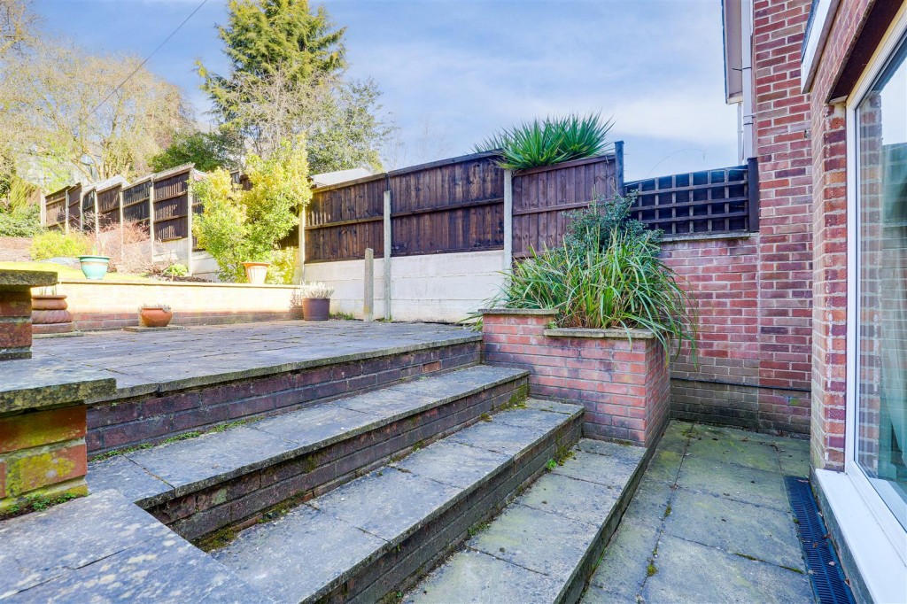 Lees Road, Mapperley, Nottinghamshire, NG3 6HB