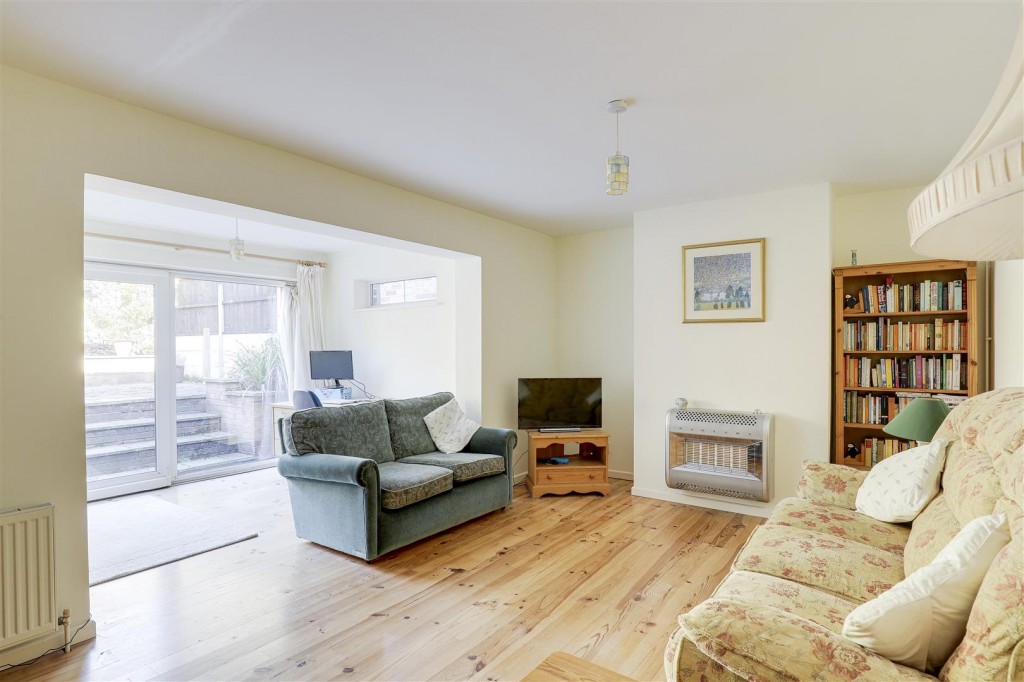 Lees Road, Mapperley, Nottinghamshire, NG3 6HB