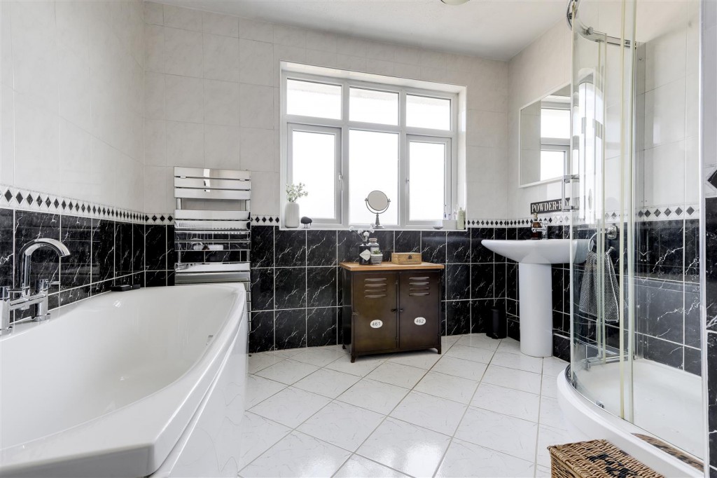 Coningsby Road, Woodthorpe, Nottinghamshire, NG5 4LG