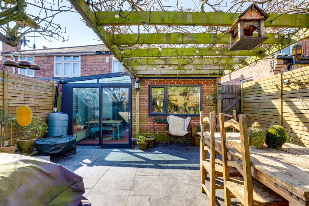 Whittingham Road, Mapperley, Nottinghamshire, NG3 6BJ