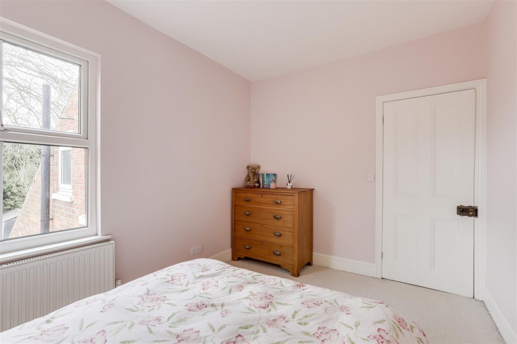 Station Road, Beeston, Nottinghamshire, NG9 2AZ