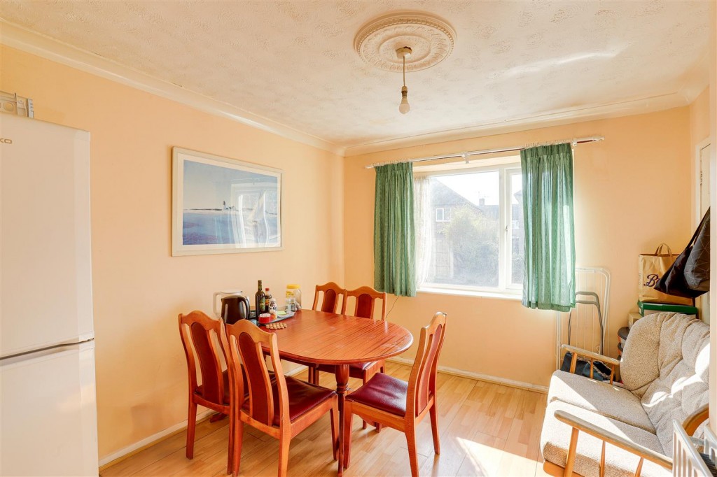 Rivergreen, Clifton, Nottinghamshire, NG11 8AW