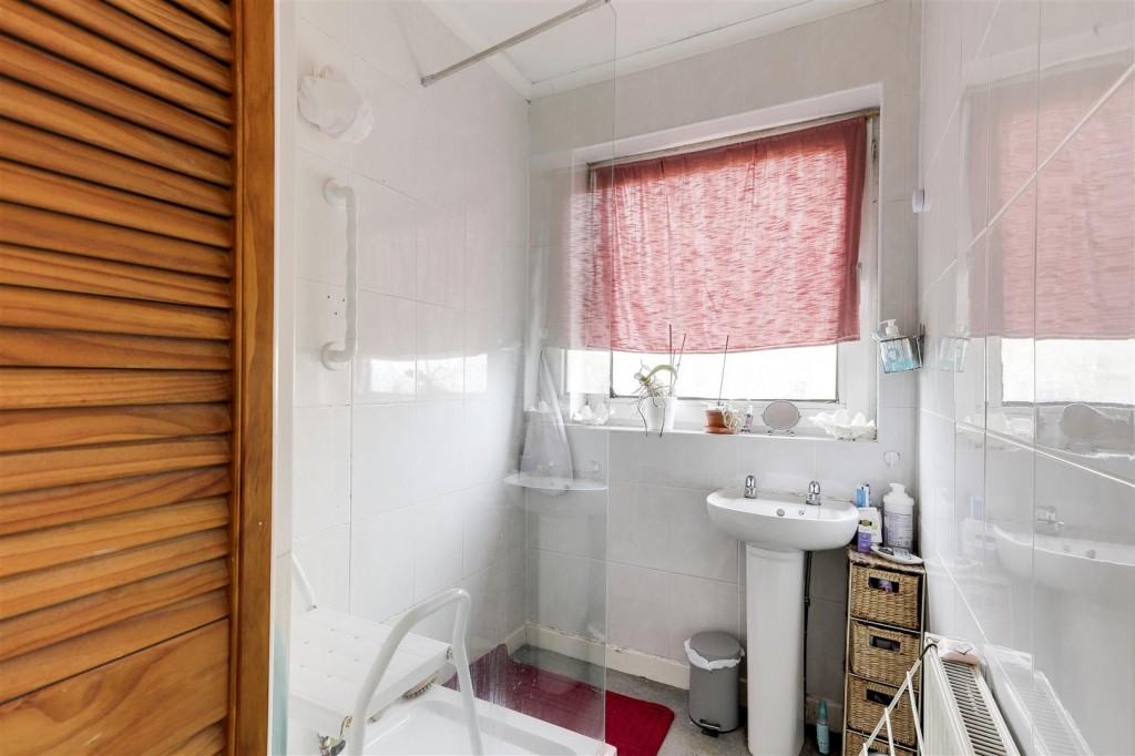 Aspley Park Drive, Nottinghamshire, NG8 3EG