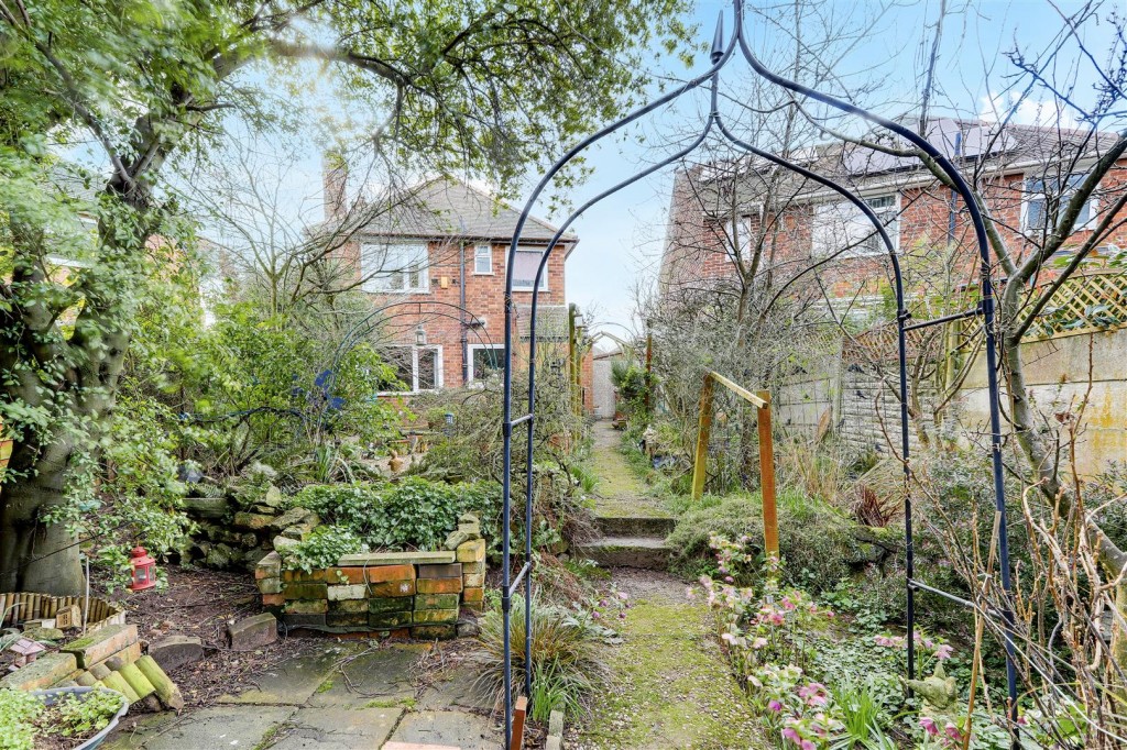 Aspley Park Drive, Nottinghamshire, NG8 3EG