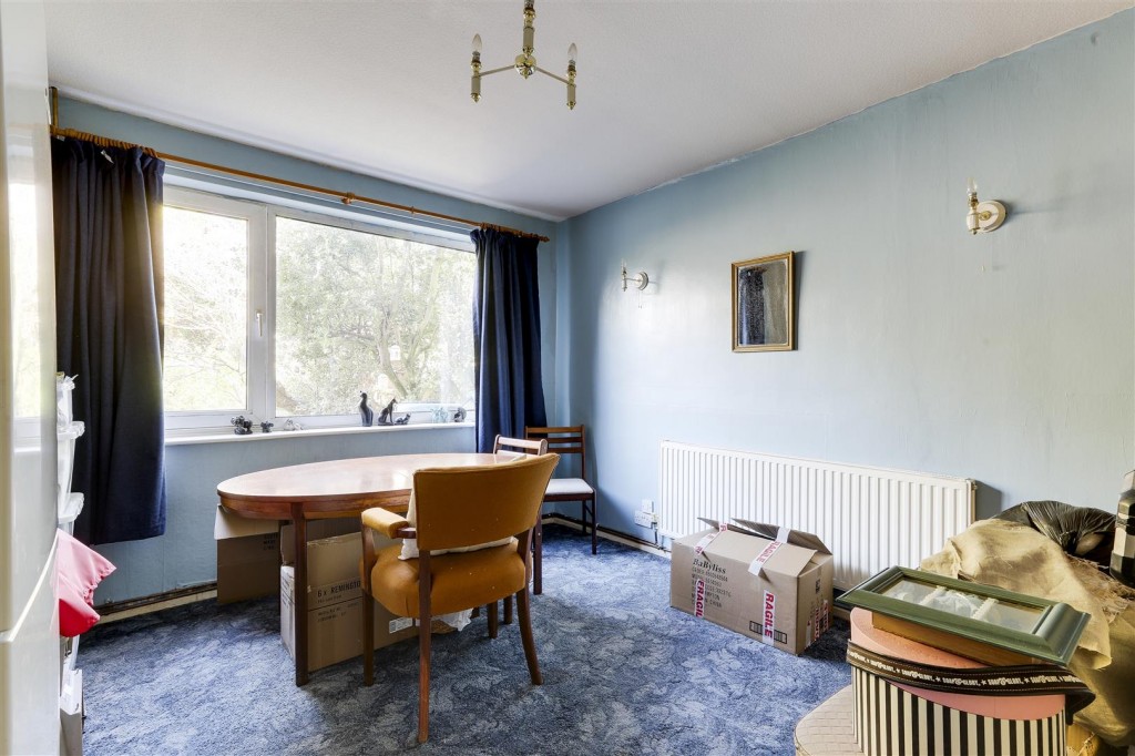 Aspley Park Drive, Nottinghamshire, NG8 3EG