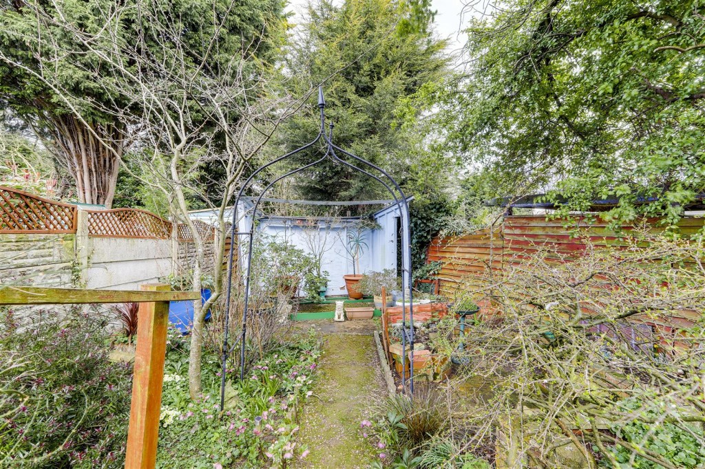Aspley Park Drive, Nottinghamshire, NG8 3EG