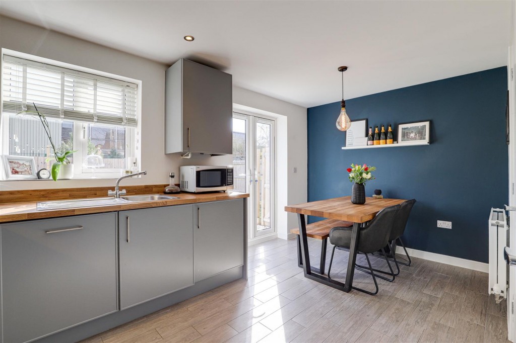 Spring Close, West Bridgford, Nottinghamshire, NG2 7YR