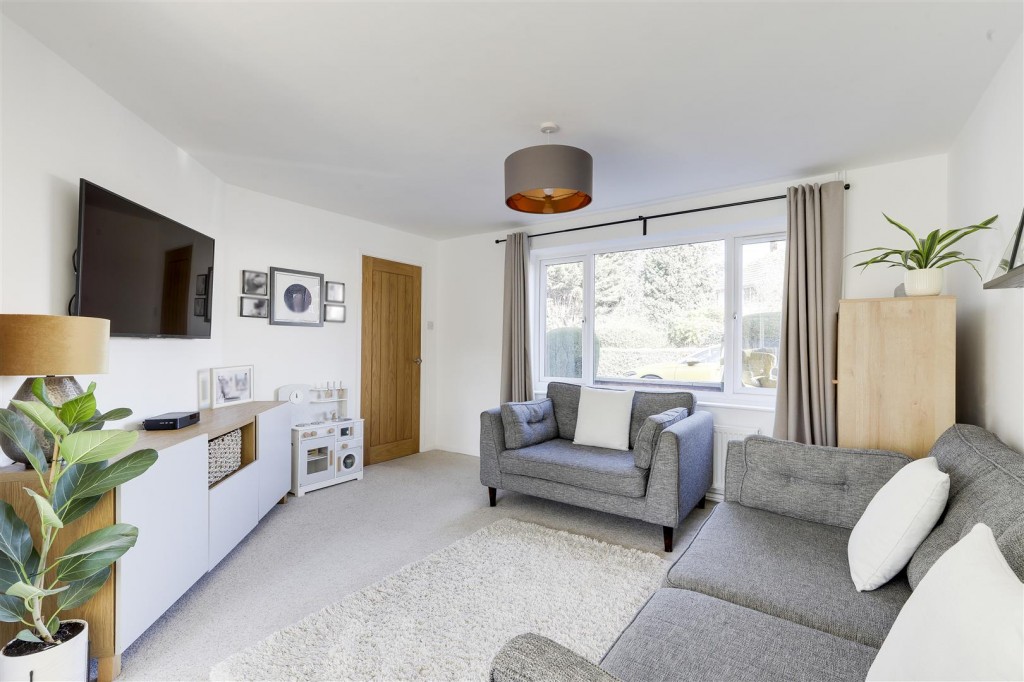 Launceston Crescent, Wilford, Nottinghamshire, NG11 7DN