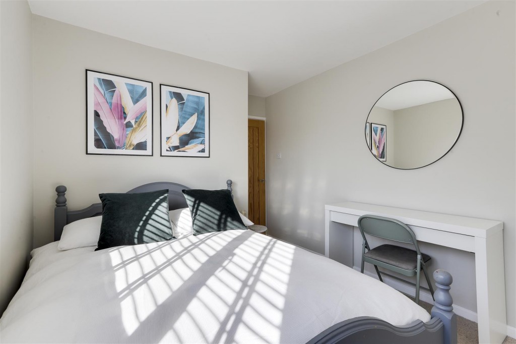 Launceston Crescent, Wilford, Nottinghamshire, NG11 7DN