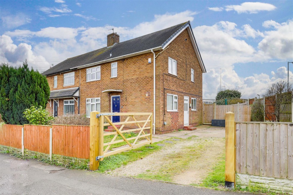 Mildenhall Crescent, Bestwood Park, Nottinghamshire, NG5 5RS