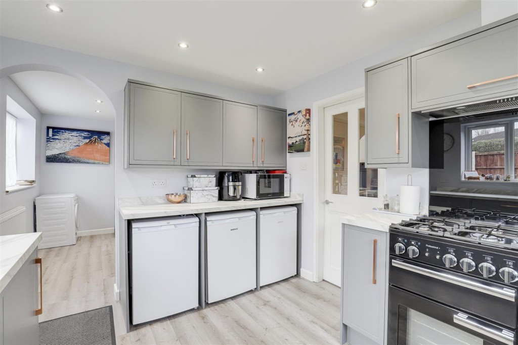 Mildenhall Crescent, Bestwood Park, Nottinghamshire, NG5 5RS