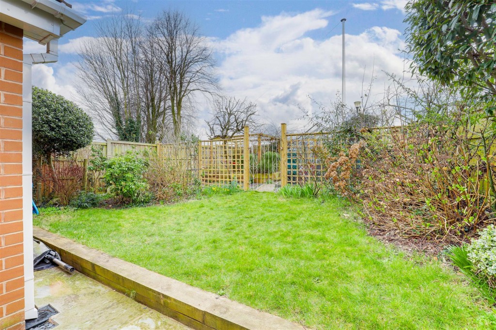 Mildenhall Crescent, Bestwood Park, Nottinghamshire, NG5 5RS