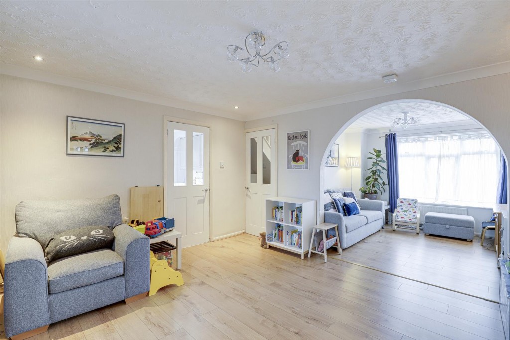 Mildenhall Crescent, Bestwood Park, Nottinghamshire, NG5 5RS