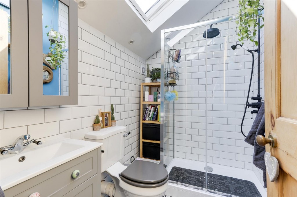 West End Villas, Lowdham, Nottinghamshire, NG14 7DH